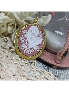 Pink White Mother birthday Lily of Valley new Gold Cameo Locket Wedding Irish
